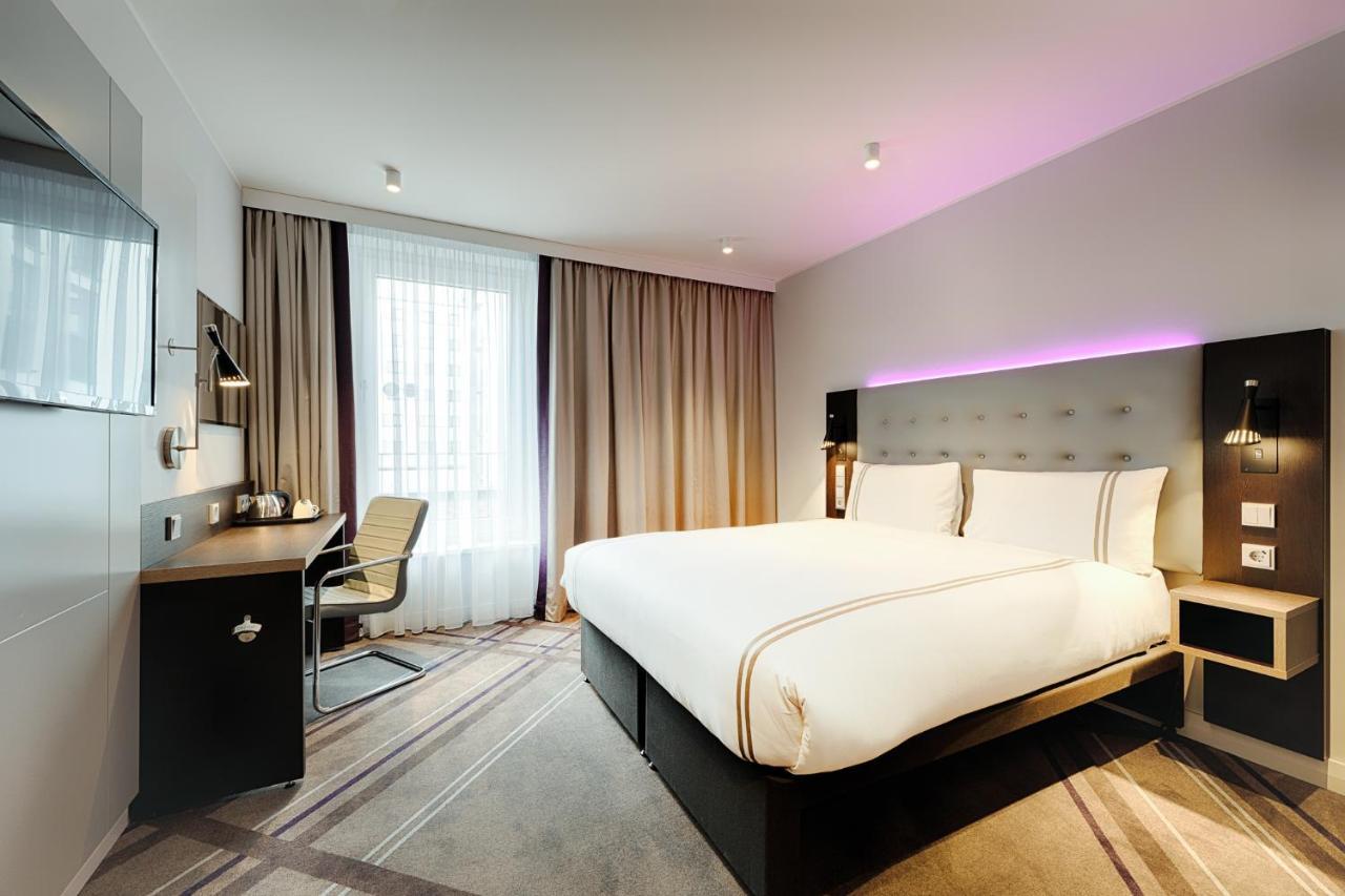 Premier Inn Hamburg City Klostertor ภายนอก รูปภาพ