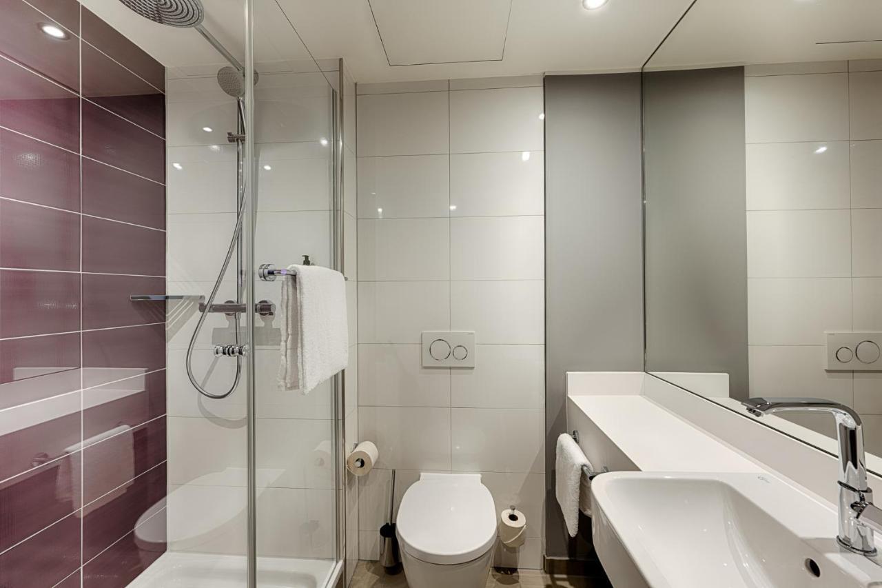 Premier Inn Hamburg City Klostertor ภายนอก รูปภาพ
