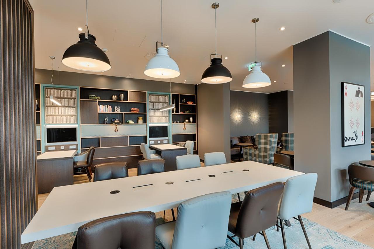 Premier Inn Hamburg City Klostertor ภายนอก รูปภาพ