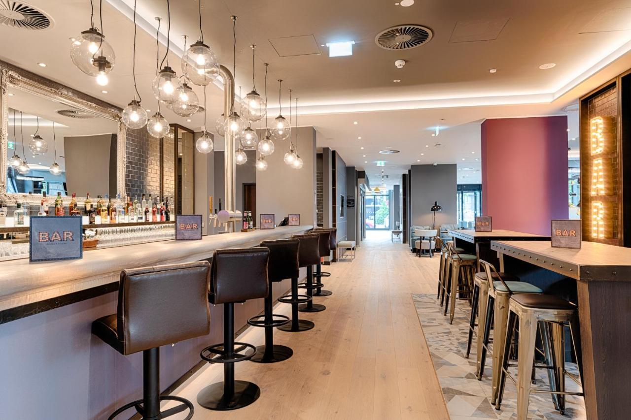 Premier Inn Hamburg City Klostertor ภายนอก รูปภาพ